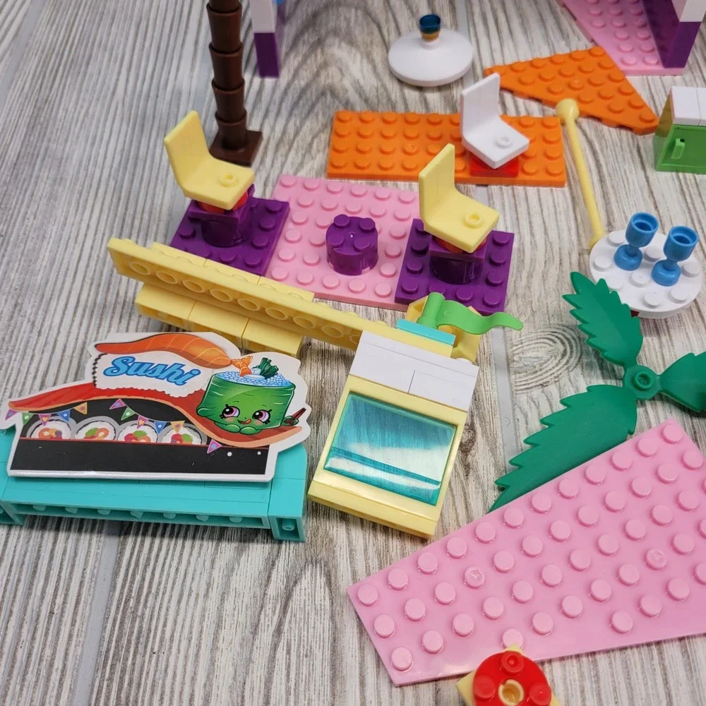 Shopkins Food Court Playset‎ Building Blocks Mini Figures For Parts Incomplete